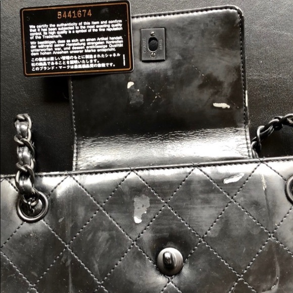 CHANEL 😁 SOLD 😁 quilted matte black chain handle handbag - Picture 5 of 16